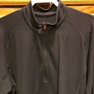 Mens Lululemon 1/4 Zip size L w/Thumbholes